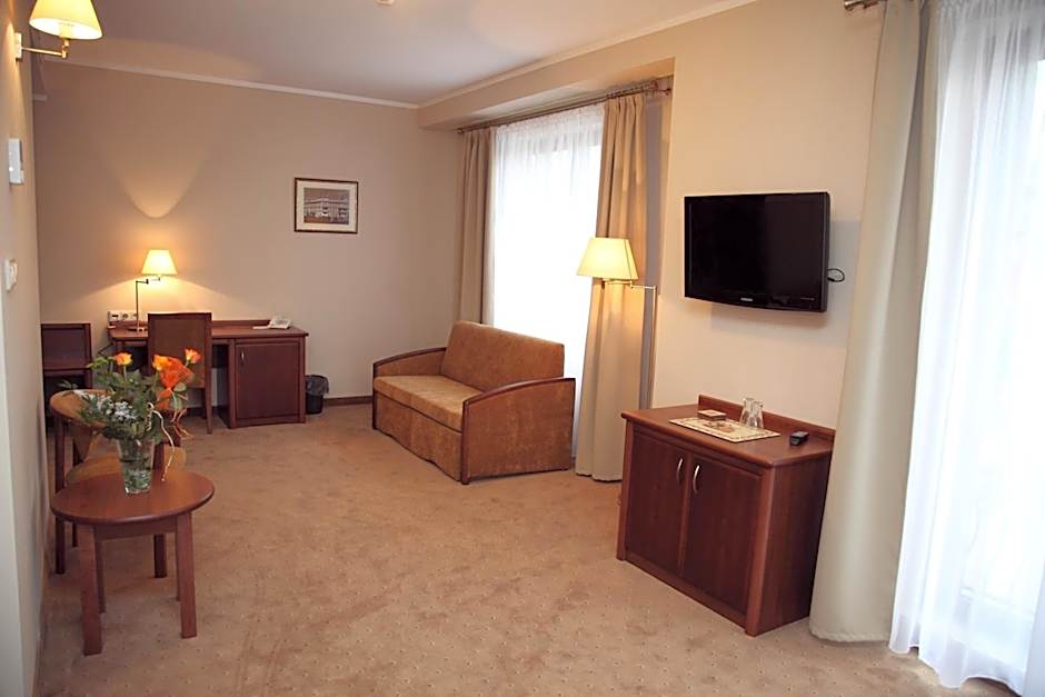 Photo 1 of 6 of 1 Double Bed or 2 Beds