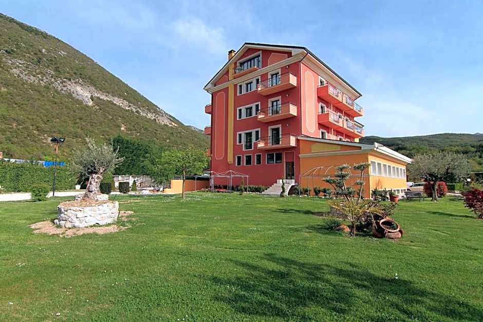 FILIPPONE HOTEL&RISTORANTE