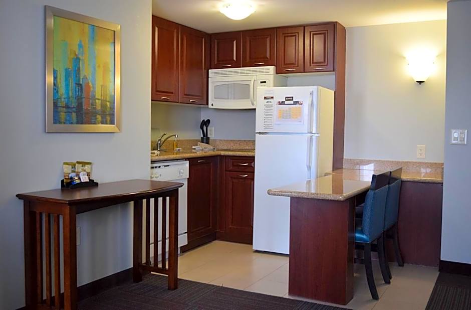 Staybridge Suites London By IHG