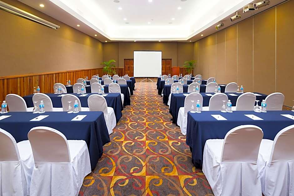 Blue Bay Grand Esmeralda - All Inclusive