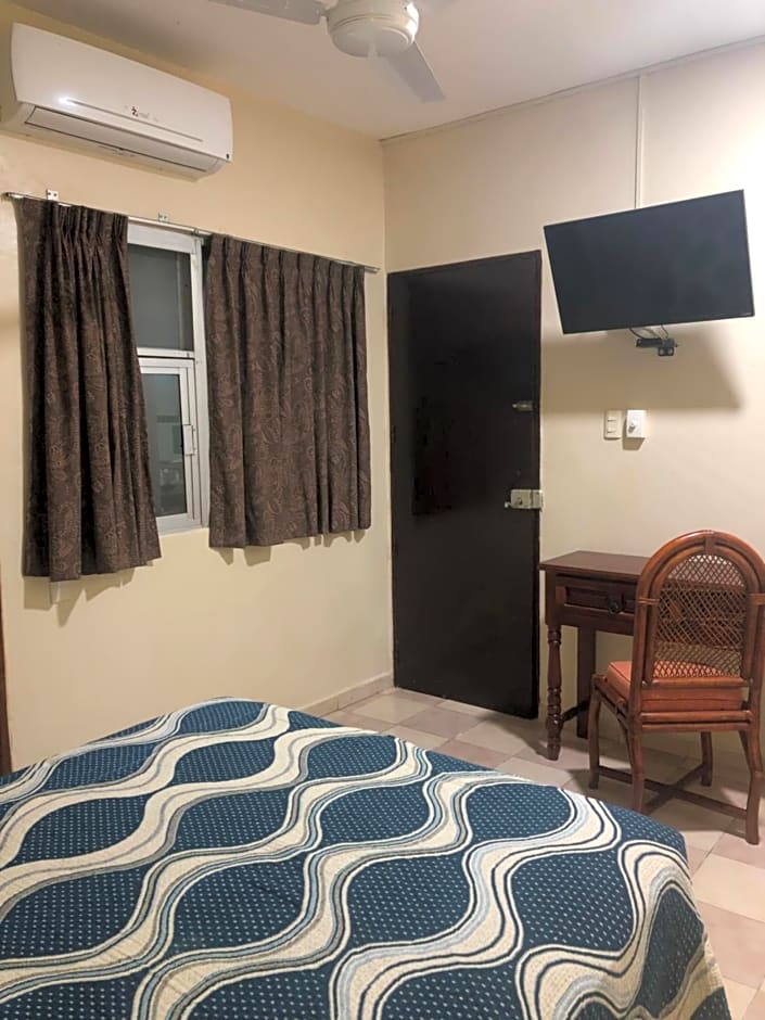 Hotel El Faro Malecon