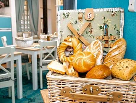 Quadruple Room with Bathroom