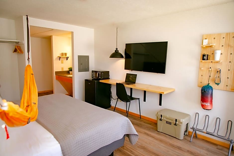 LOGE Wolf Creek