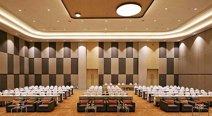 Harris Hotel And Conventions Bekasi