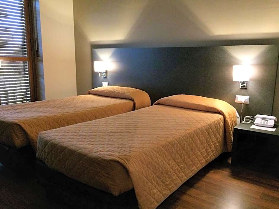 Twelve Hotel