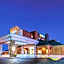 La Quinta Inn & Suites by Wyndham Philadelphia Airport