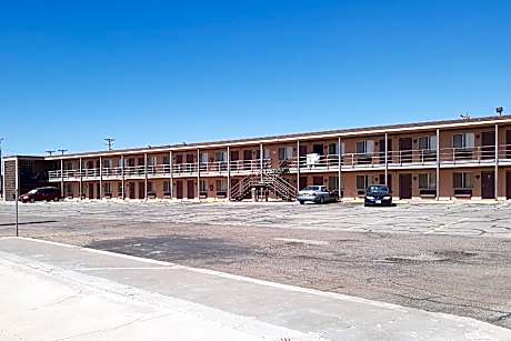 OYO Hotel Kings at Clovis
