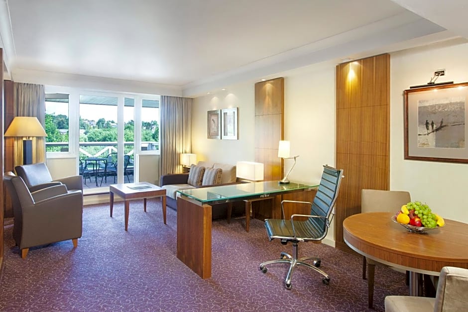 Crowne Plaza Reading