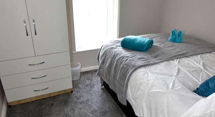 Townhouse @ 32 Penkhull New Road Stoke