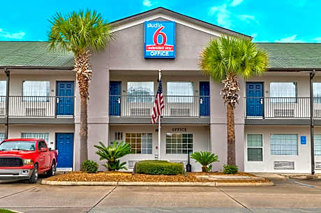 Studio 6-Pascagoula, MS