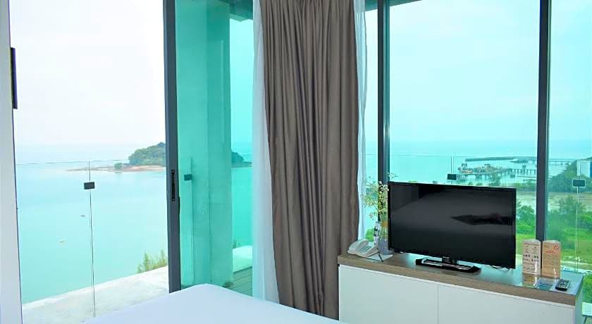 D'Wharf Hotel & Serviced Residence