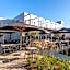 Golden Lakes Hotel
