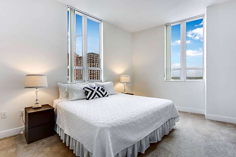 Dadeland Towers by Miami Vacations