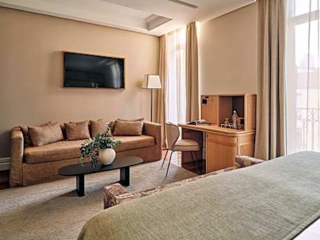 Deluxe Double or Twin Room with Garden View