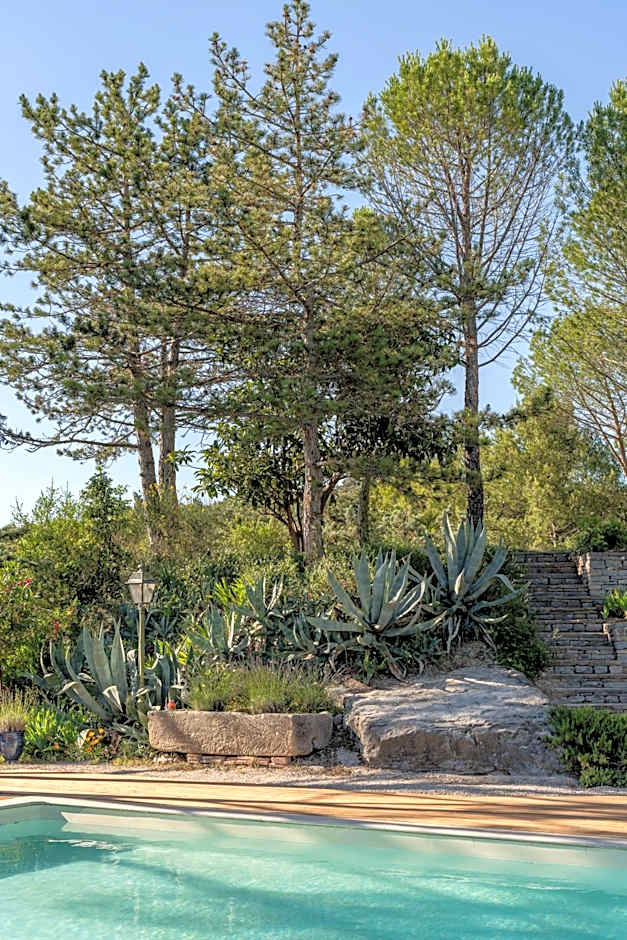 Gîtes au pied des Cévennes - Domaine Les Terres Aoyama