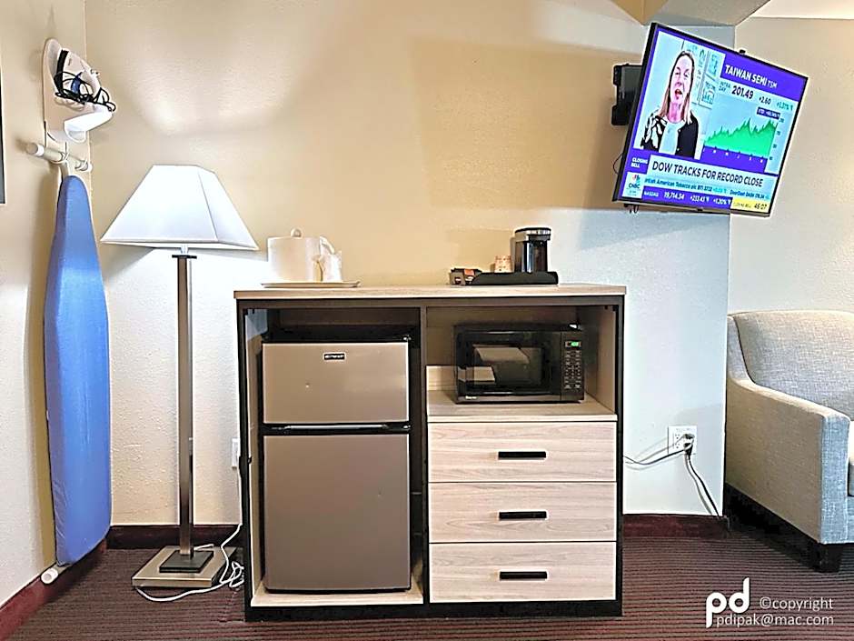 Travel Inn & Suites Flemington