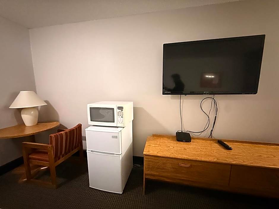 Westwood Inn & Suites Kimball I 90