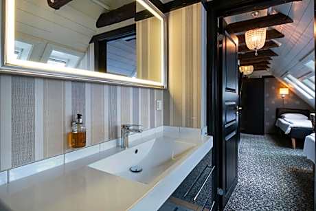 Deluxe Junior Suite
