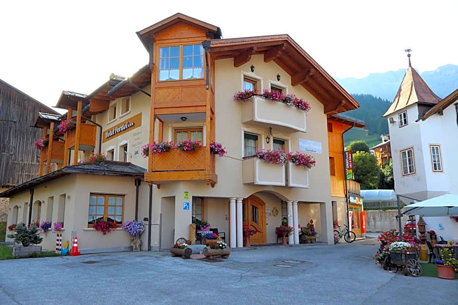 Hotel Pordoi - Fam Furgler
