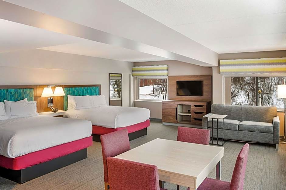 Hampton Inn By Hilton & Suites Houghton