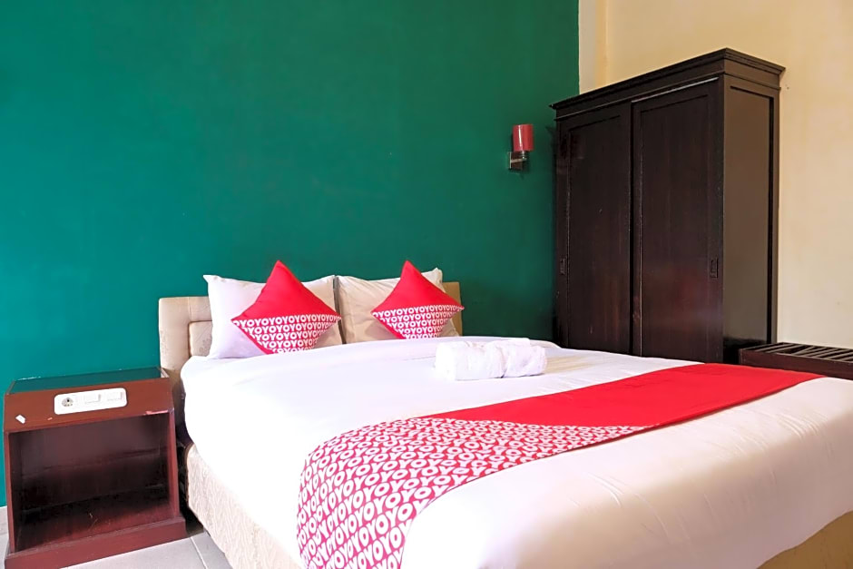 Super OYO 515 Oasis Hotel