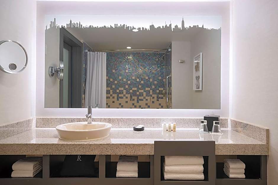 Renaissance by Marriott New York Times Square Hotel