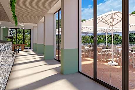 Eraora Hotel Village