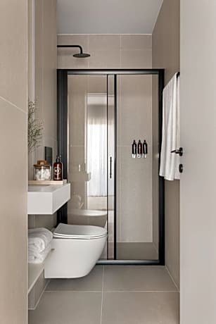 Garden Suite with Pool