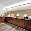 La Quinta Inn & Suites by Wyndham Fort Lauderdale Tamarac