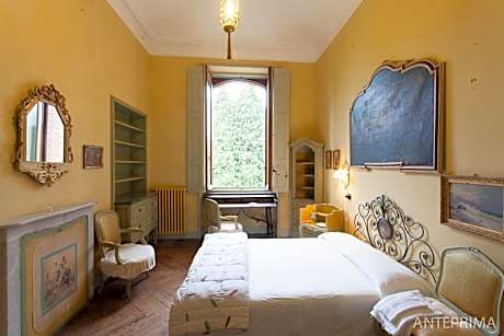 Quadruple Room with Private Bathroom