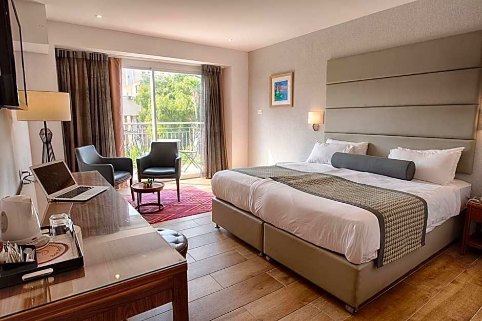 Photo 1 of 8 of 1 Double Bed or 2 Beds, Terrace