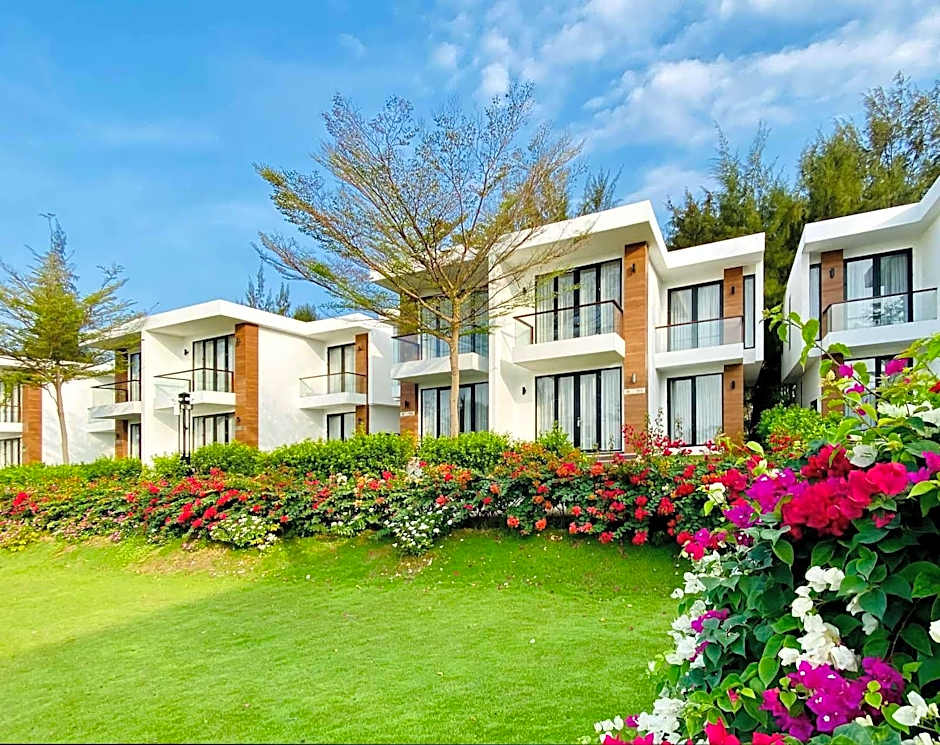 Saint Simeon Beach Residence