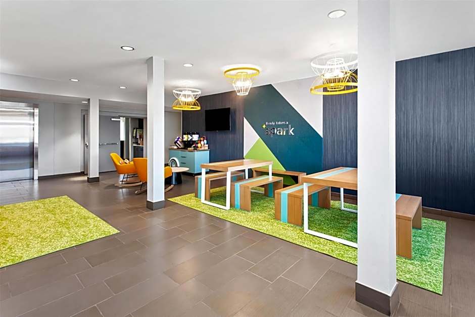 Spark by Hilton Rochester South