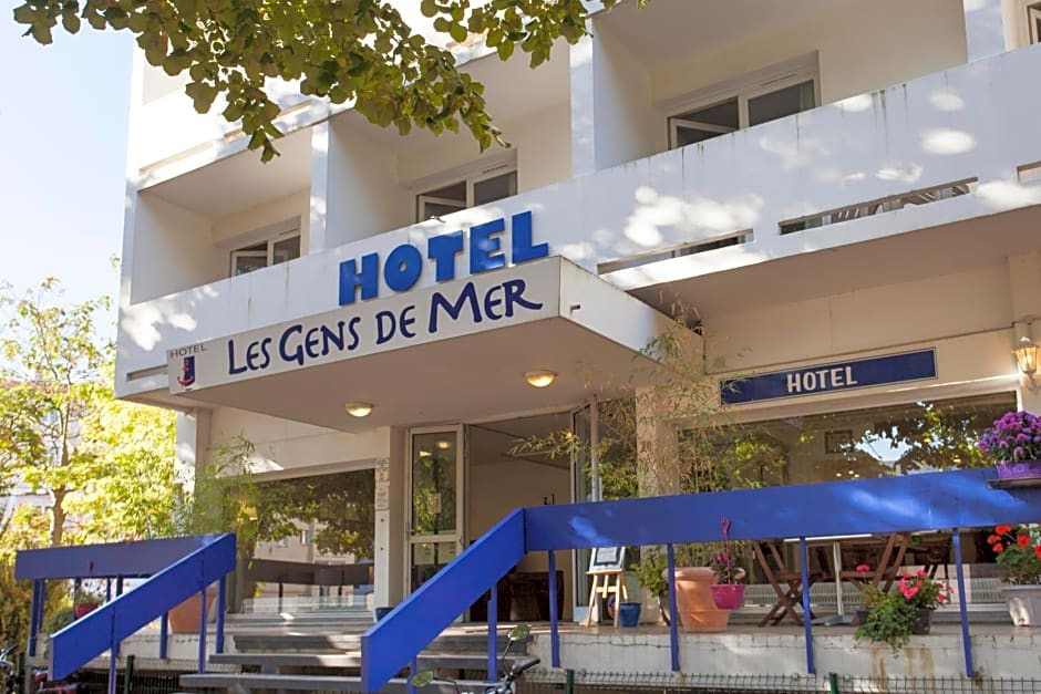Hôtel Les Gens de Mer La Rochelle by Popinns**