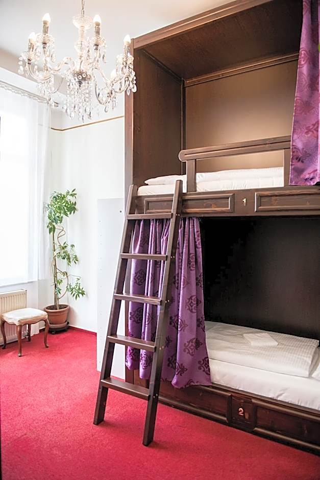 Vienna Boutique - Premium Hostel