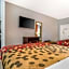 Econo Lodge Inn & Suites Philadelphia