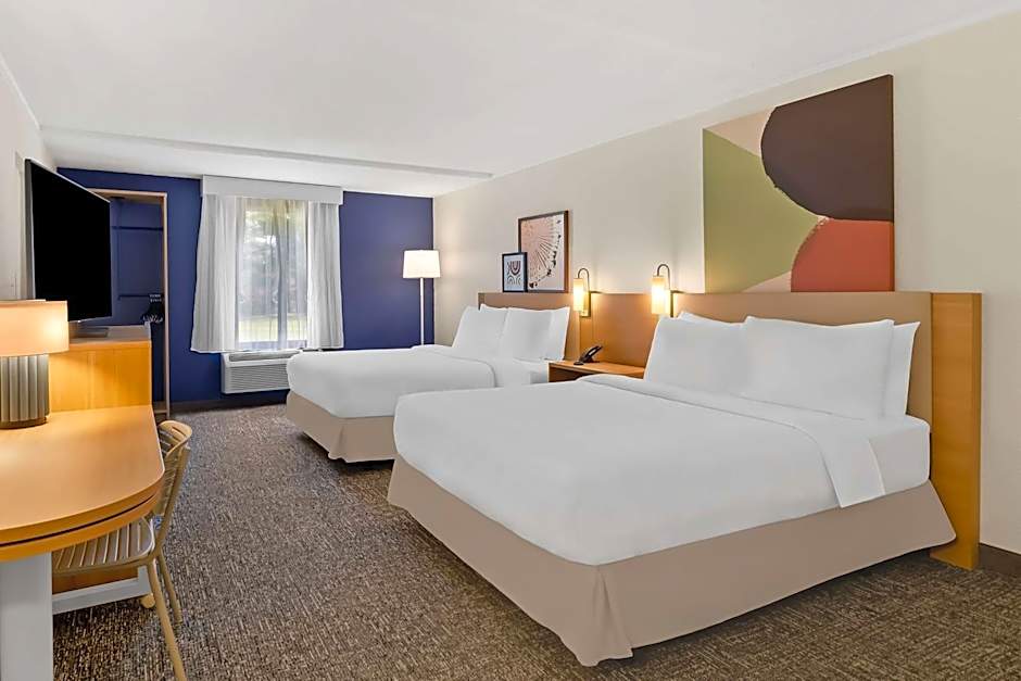 Spark by Hilton Daleville Roanoke North