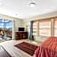 1302b St Thomas Square