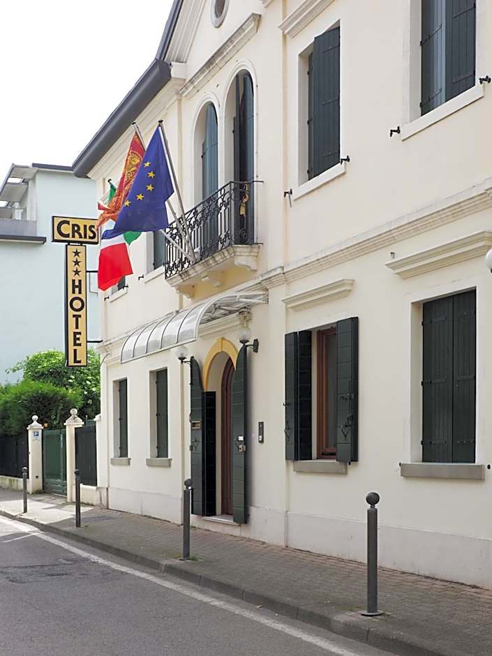 Hotel Cris