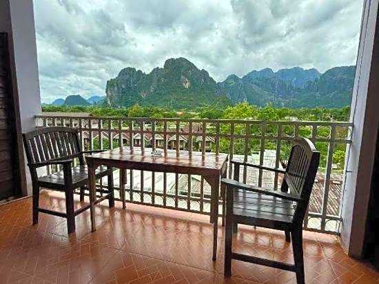 Domon Riverside Hotel