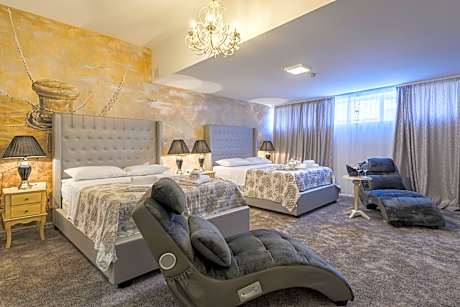 Comfort Quadruple Room