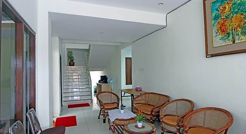 RedDoorz @ Turangga Sari