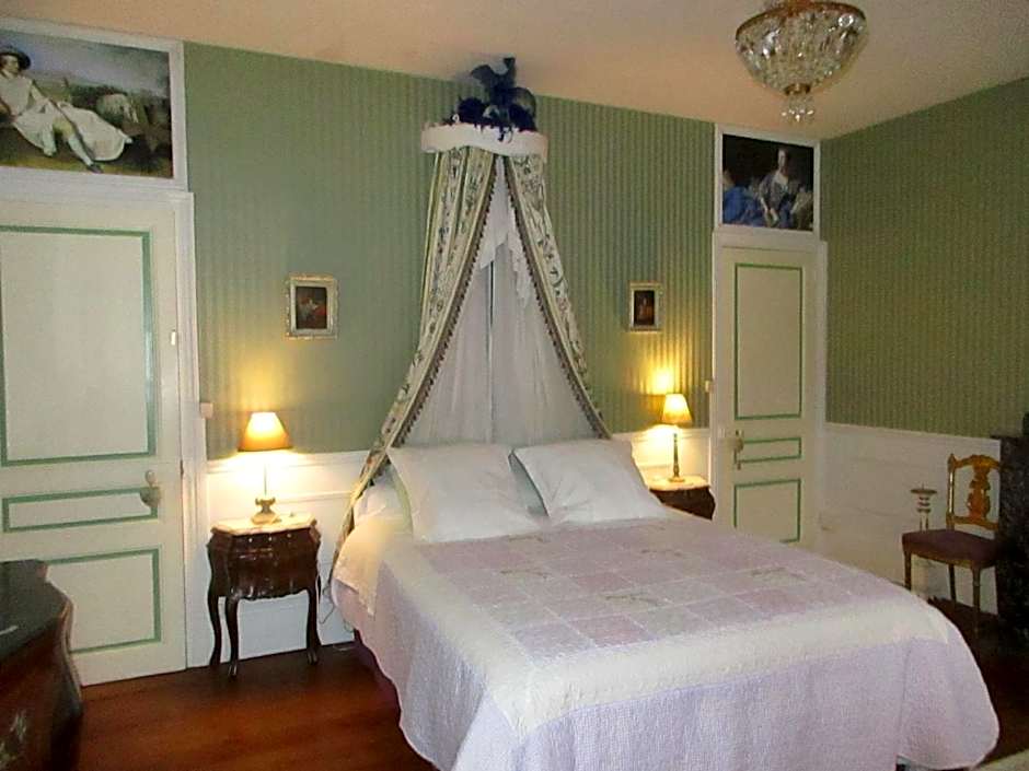 Villa Maziere Bourbon Conti