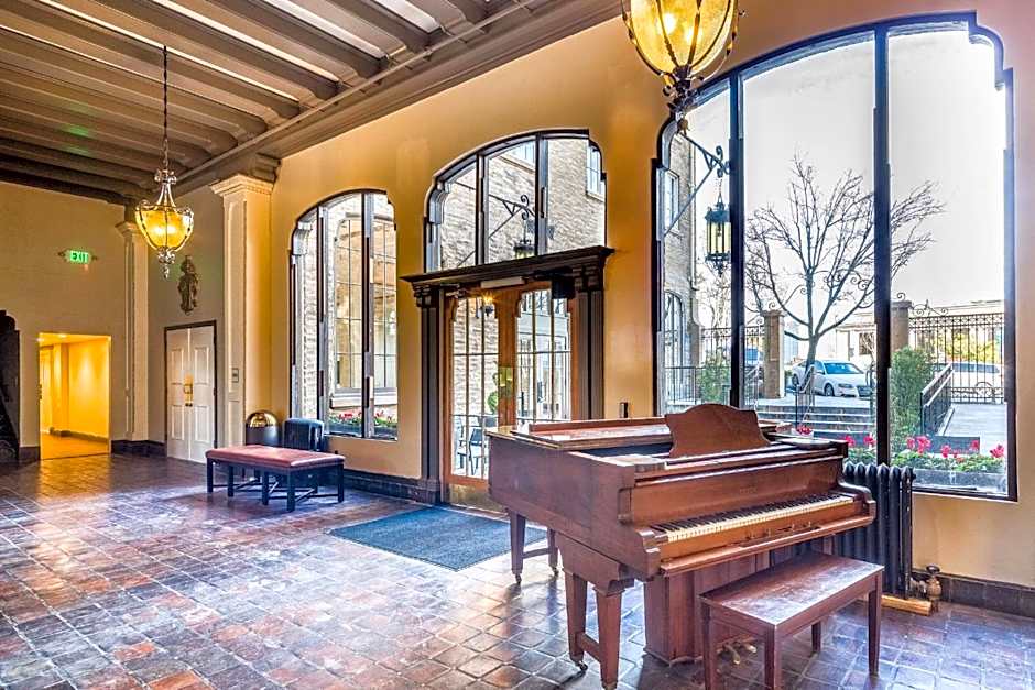 Hotel Petaluma, Tapestry Collection by Hilton