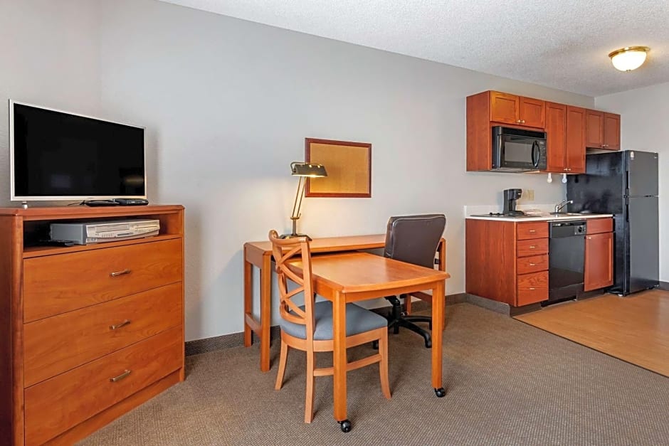 MainStay Suites Emporia