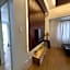 2 BR Loop Tower 1524
