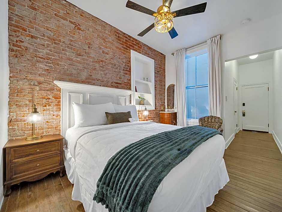 The Historic Grand Canyon Hotel