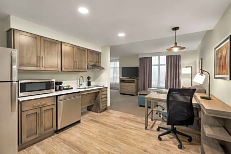 1King Hearing Accessible Studio Suite Nosmok