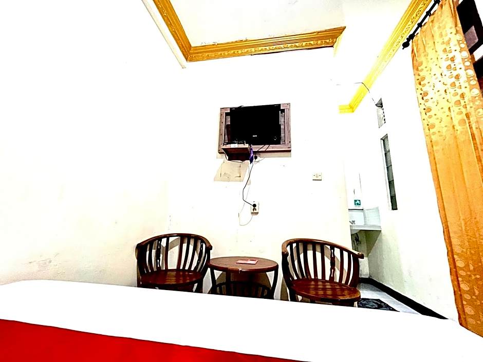 RedDoorz at Hotel Huni Raya Bromo