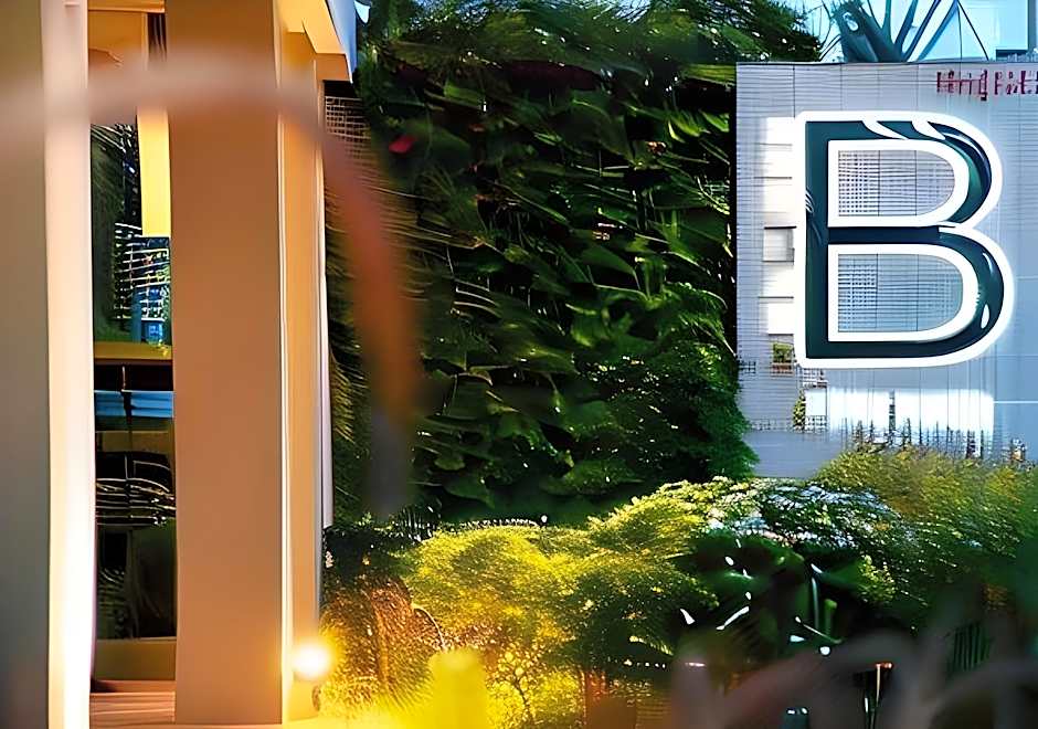 B Boutique Hotel